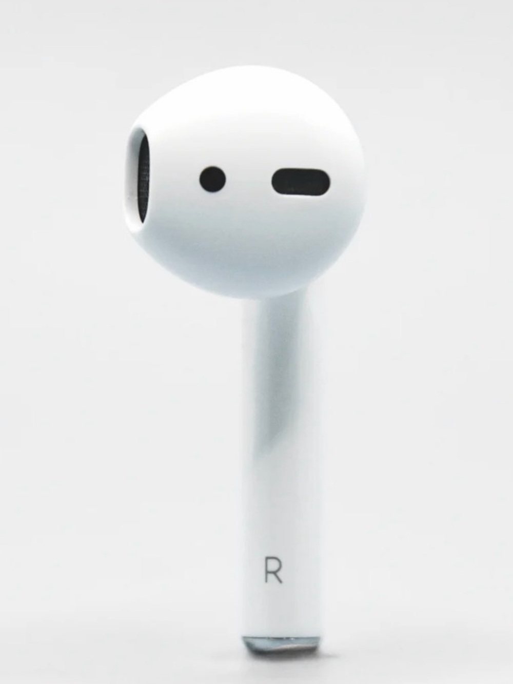 Apple AirPods (2nd Generation) Charging Case + Right AirPod (100% Working)